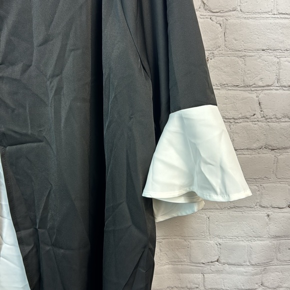 5X 6X BloomChic Black/White Contrast Zip Up Flutter Sleeve Handkerchief Hem Top - Picture 4 of 7